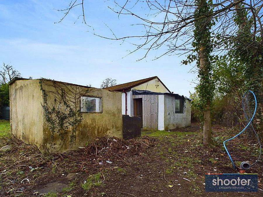 10 Oak Close