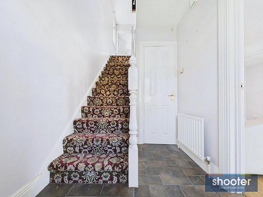 3 Brookview Close
