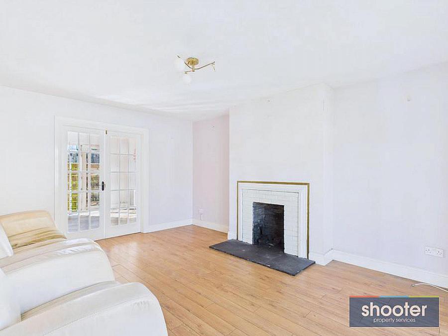 3 Brookview Close