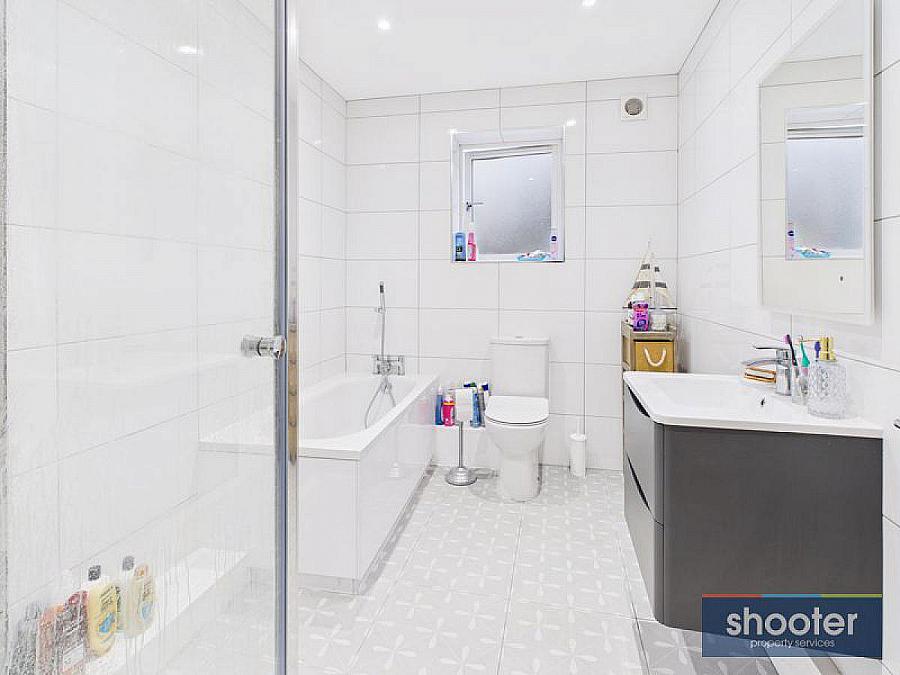 Apt 4 78 Canal Street