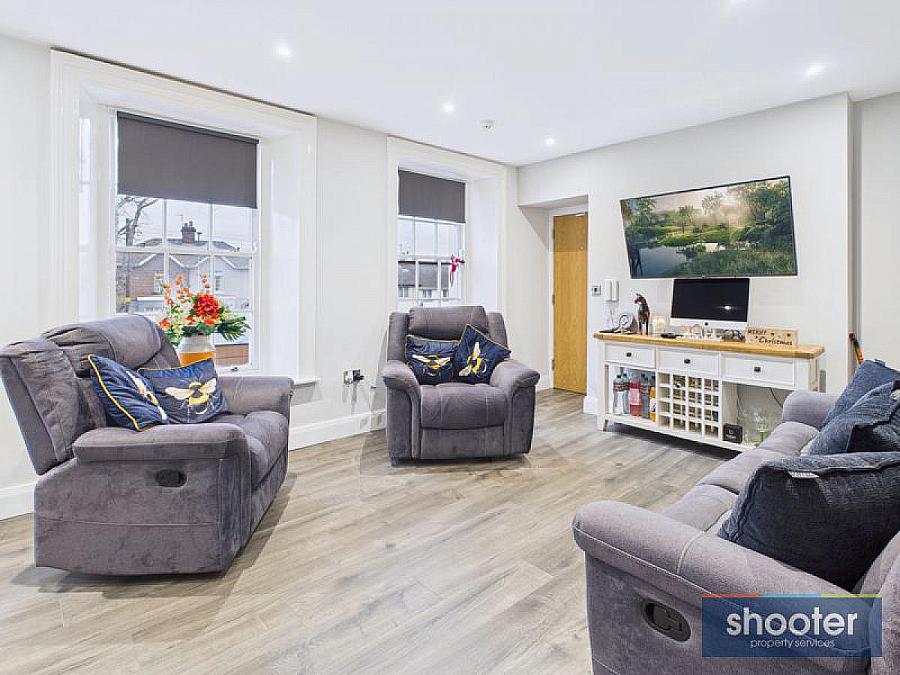 Apt 4 78 Canal Street