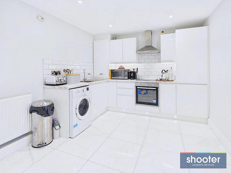 Apt 4 78 Canal Street