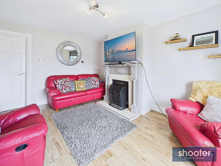 11 Springfarm Heights
