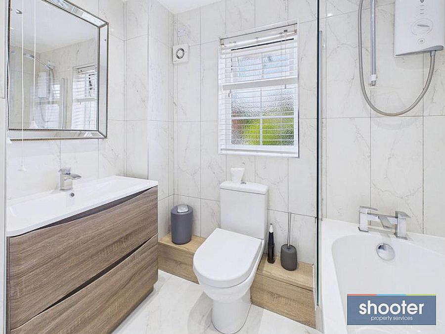 11 Springfarm Heights
