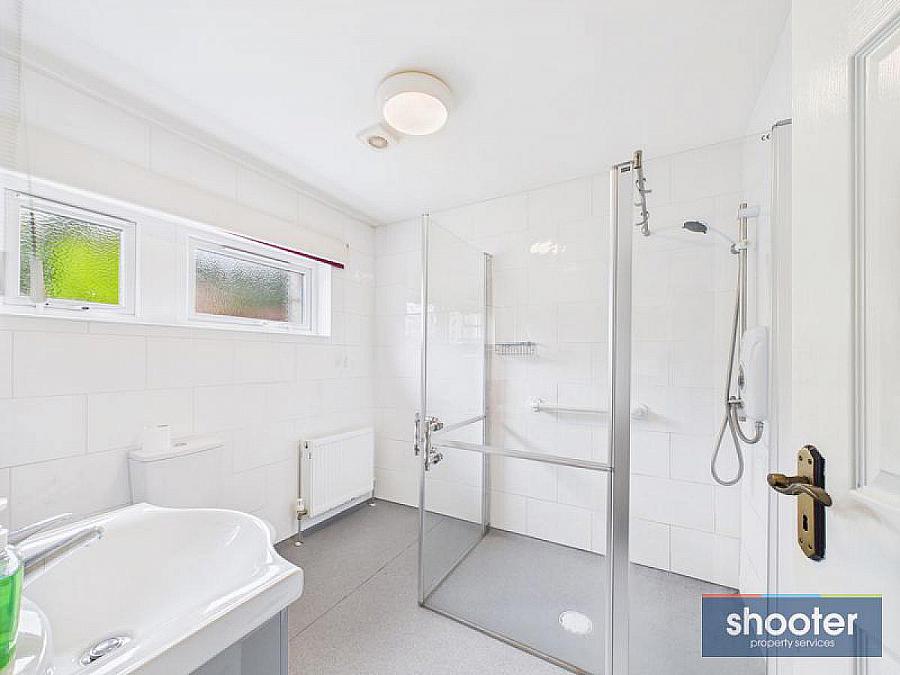 25 Toragh Park