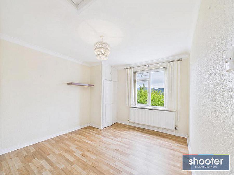 25 Toragh Park
