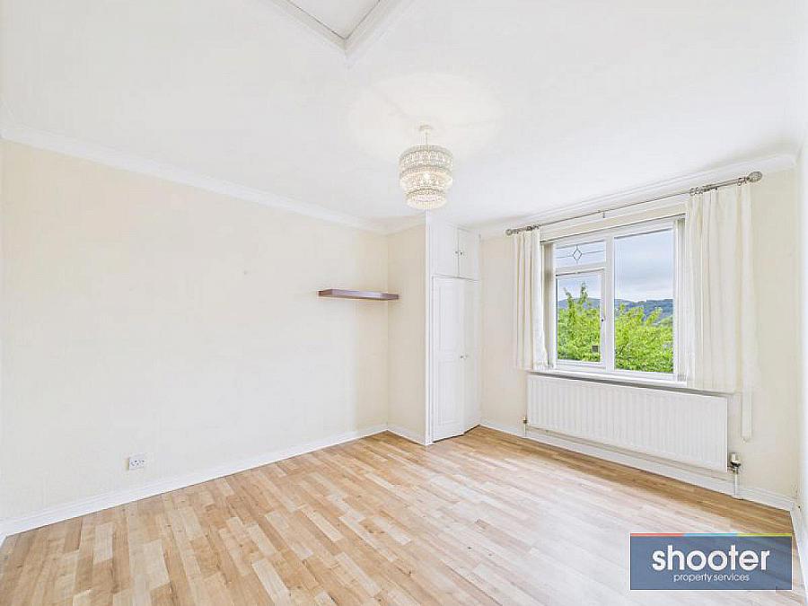 25 Toragh Park