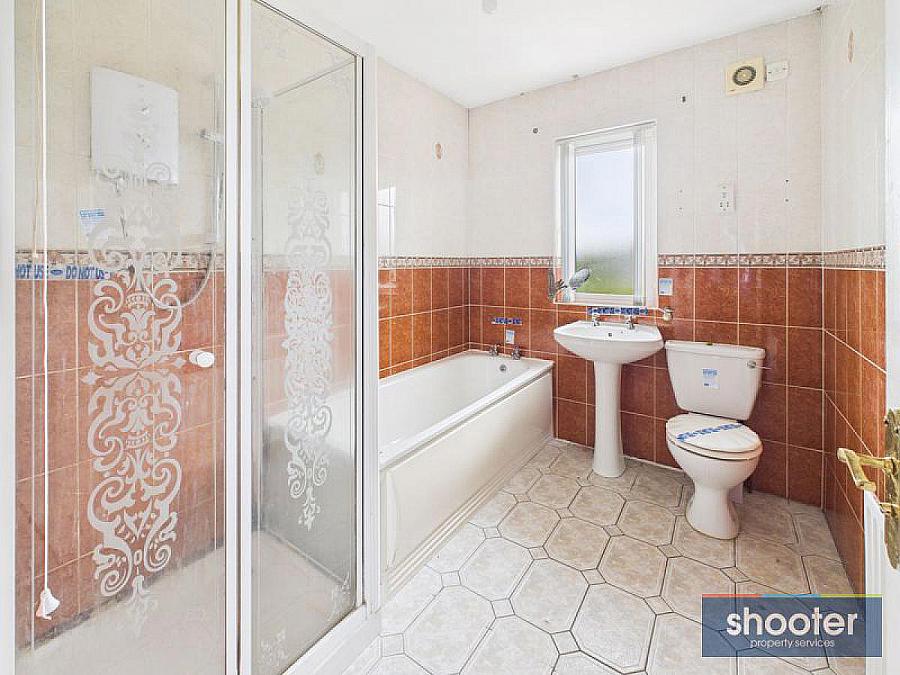 2 Brookview Close