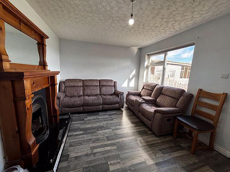 76 Parkhead Crescent