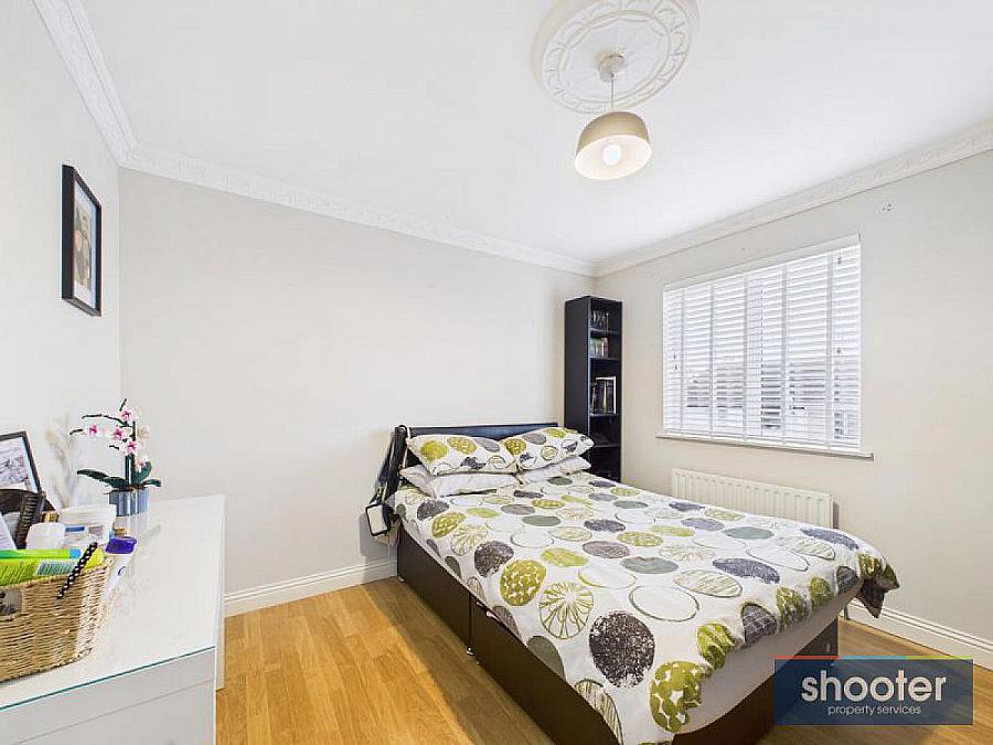 12 Blackthorn Grange