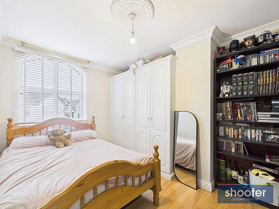 12 Blackthorn Grange
