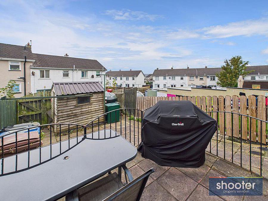 12 Blackthorn Grange