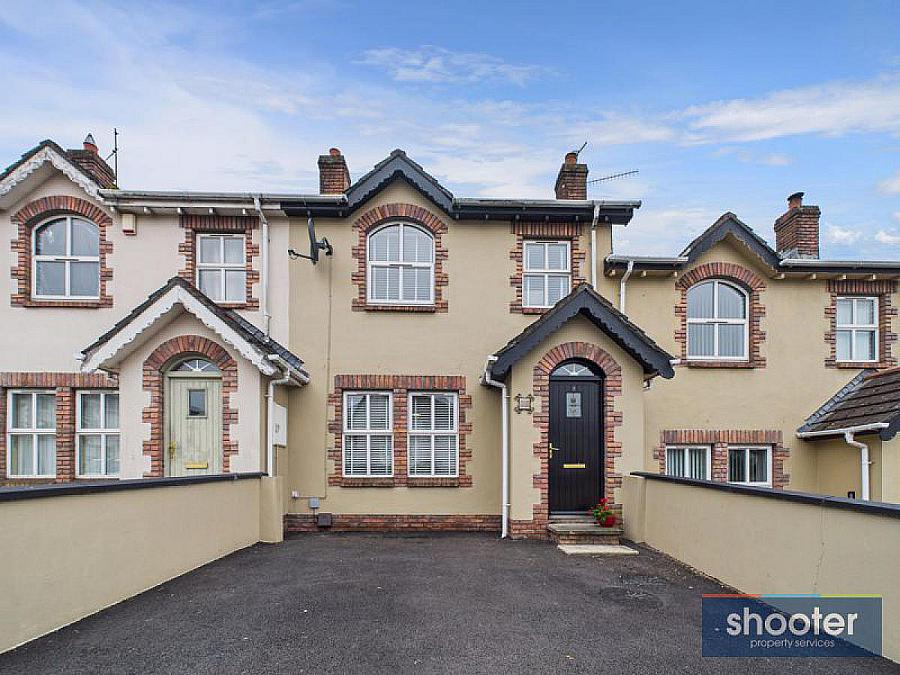 12 Blackthorn Grange