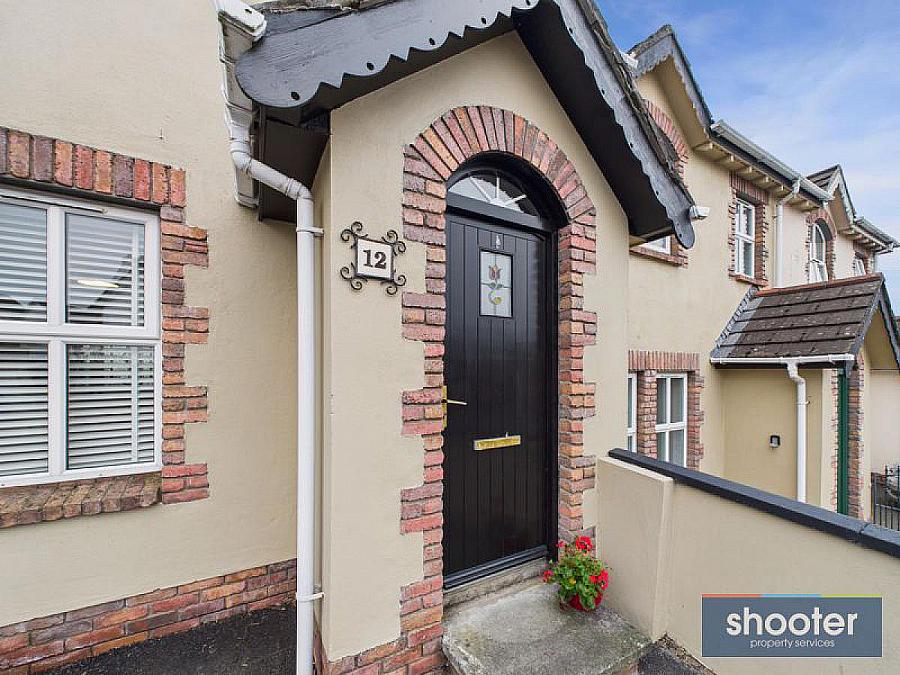 12 Blackthorn Grange