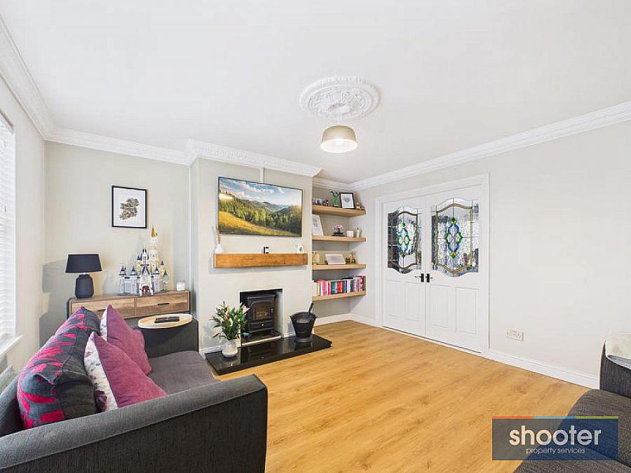 12 Blackthorn Grange