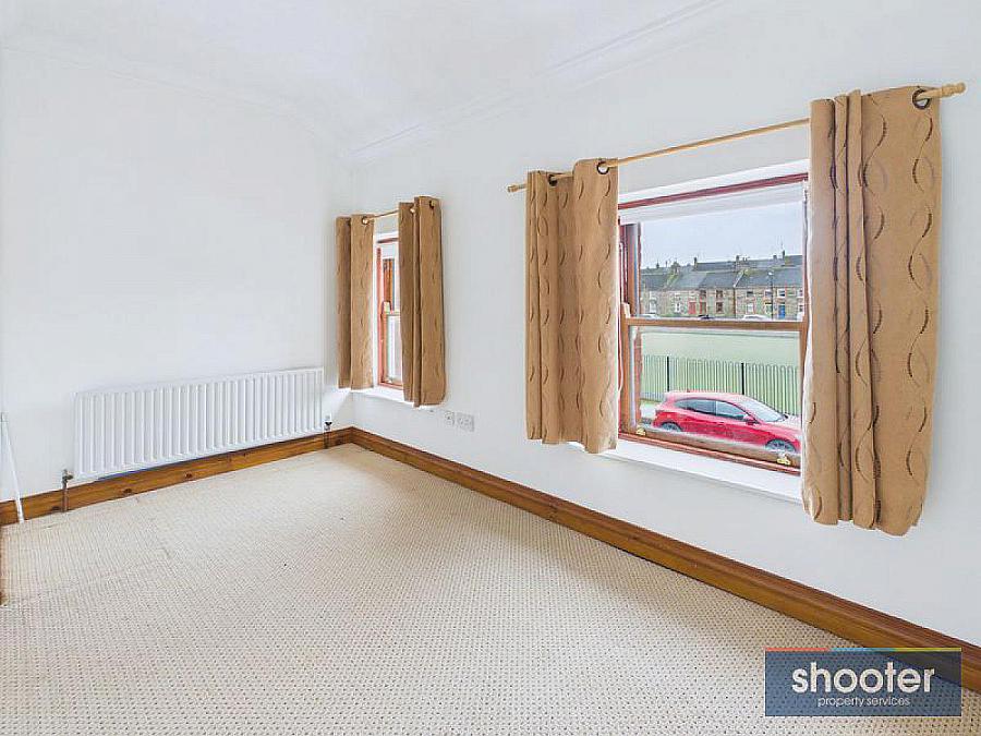 17 College Square East