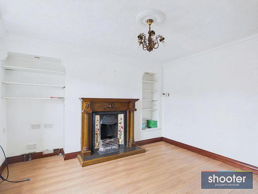 17 College Square East