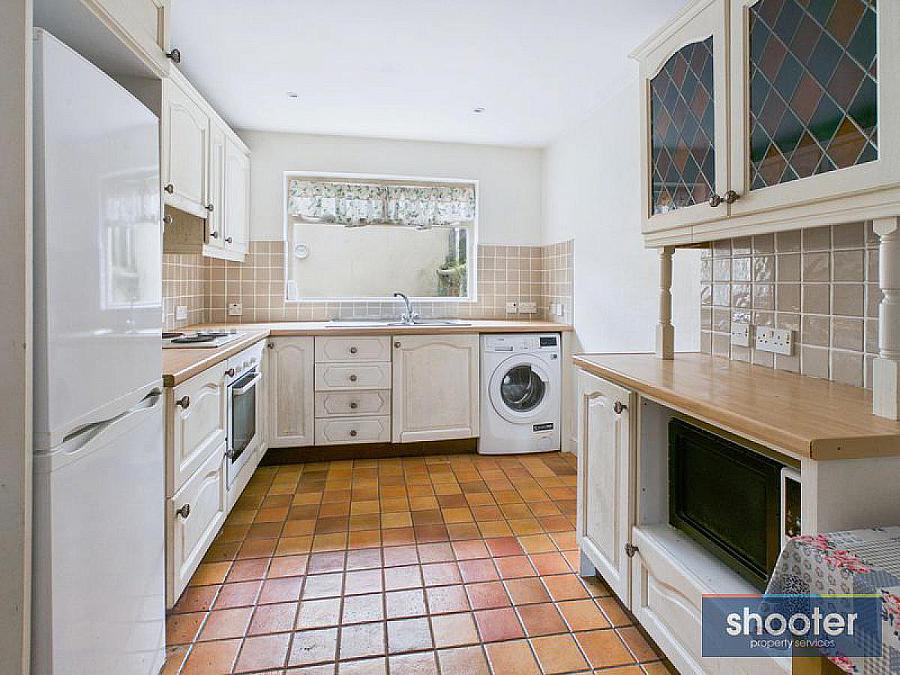 17 College Square East