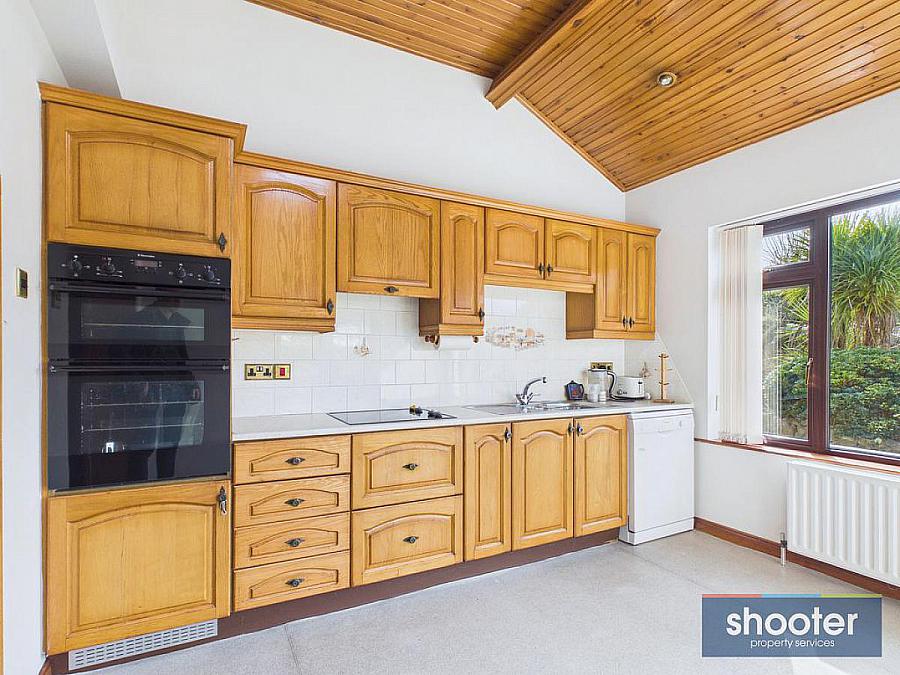 4 Beechmount Park
