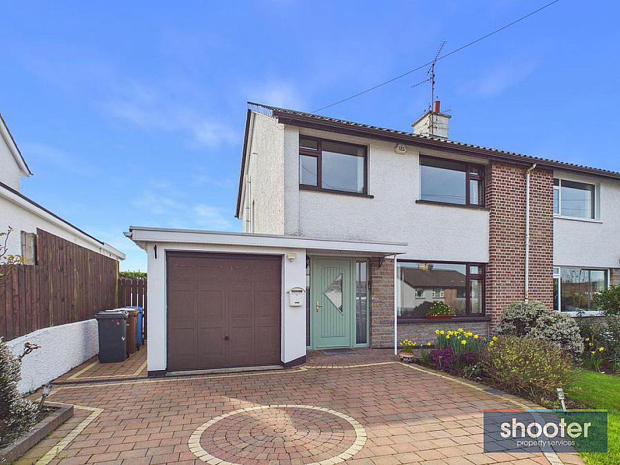 4 Beechmount Park