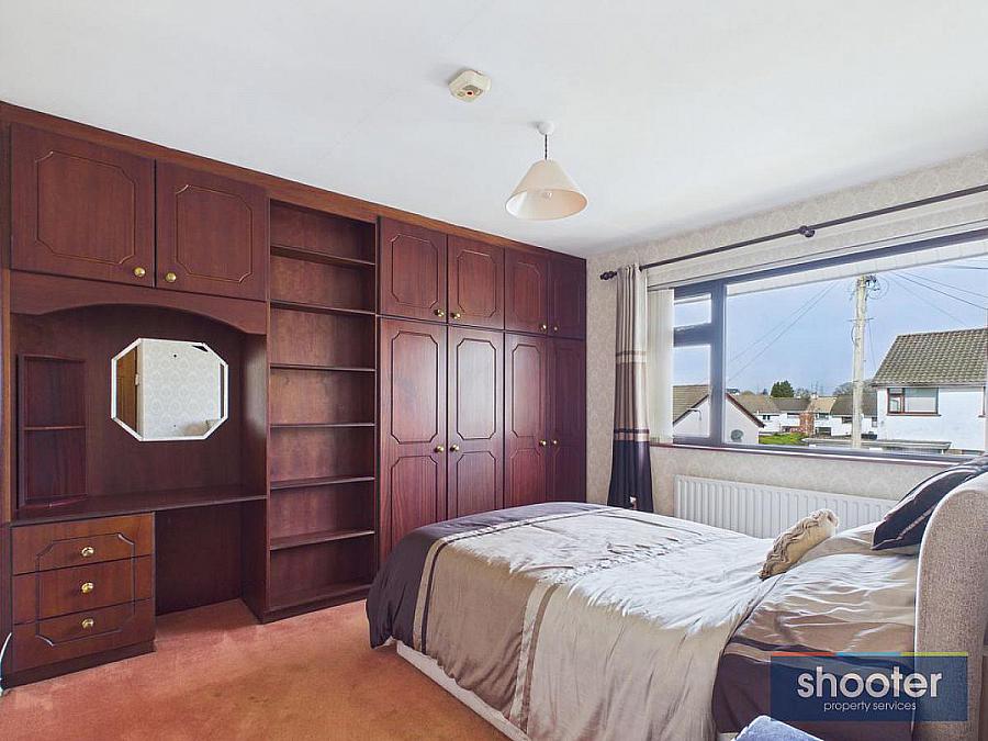 4 Beechmount Park