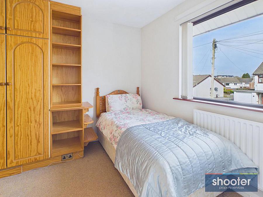 4 Beechmount Park