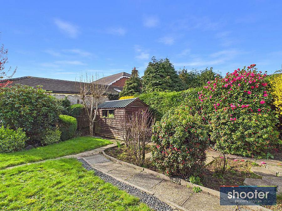 4 Beechmount Park