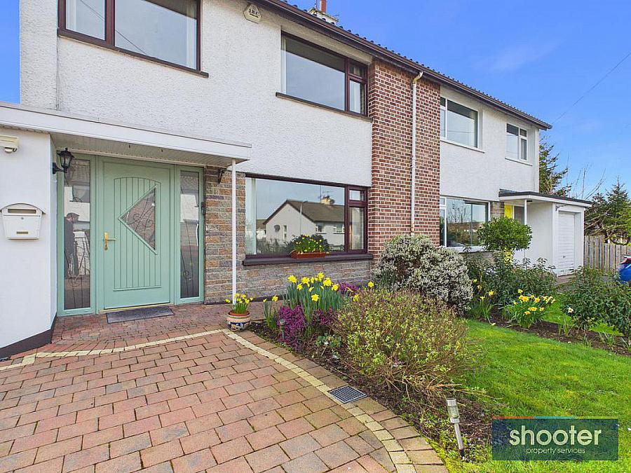 4 Beechmount Park