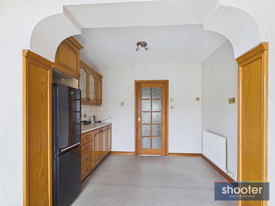 4 Beechmount Park