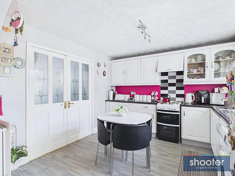 15 Violet Hill Avenue