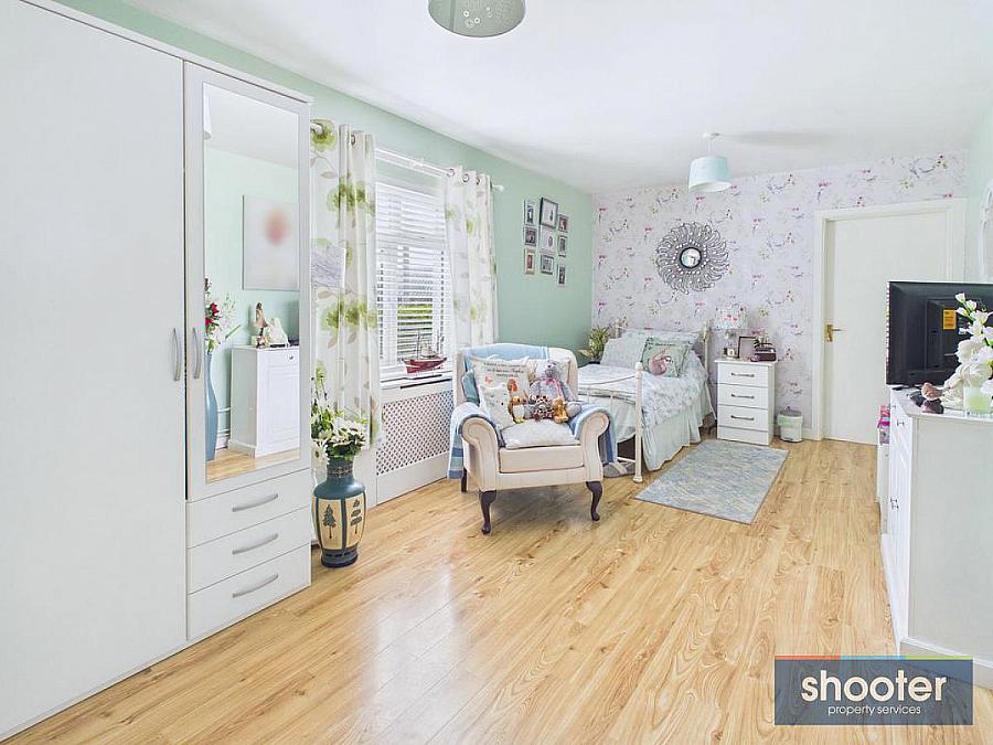 15 Violet Hill Avenue