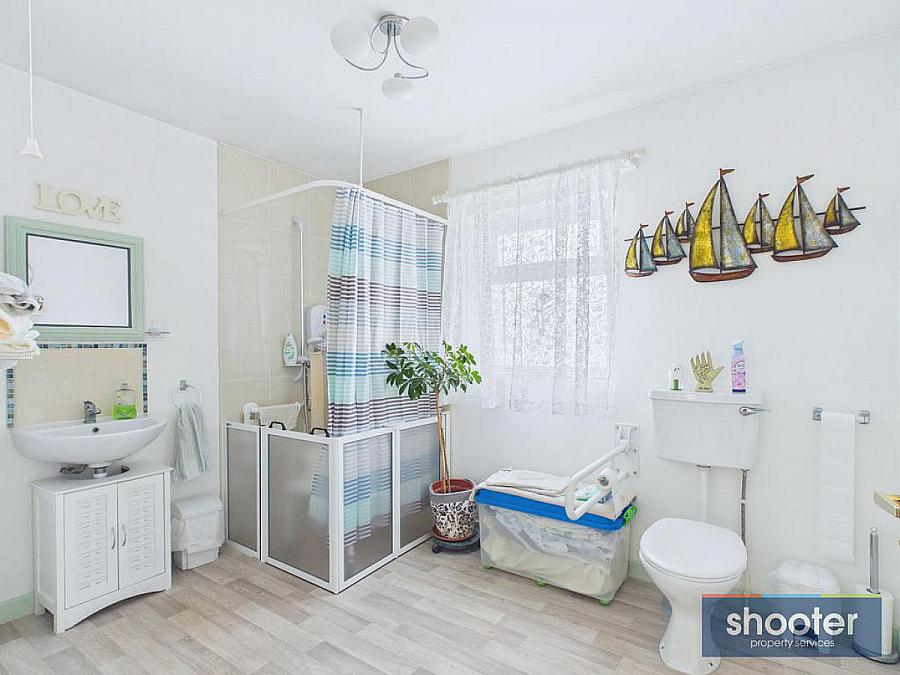 15 Violet Hill Avenue