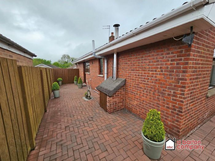 1 Henly Heights