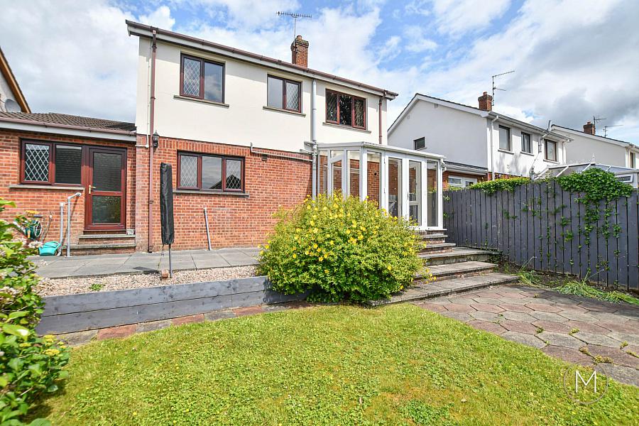 7 Vicarage Gardens