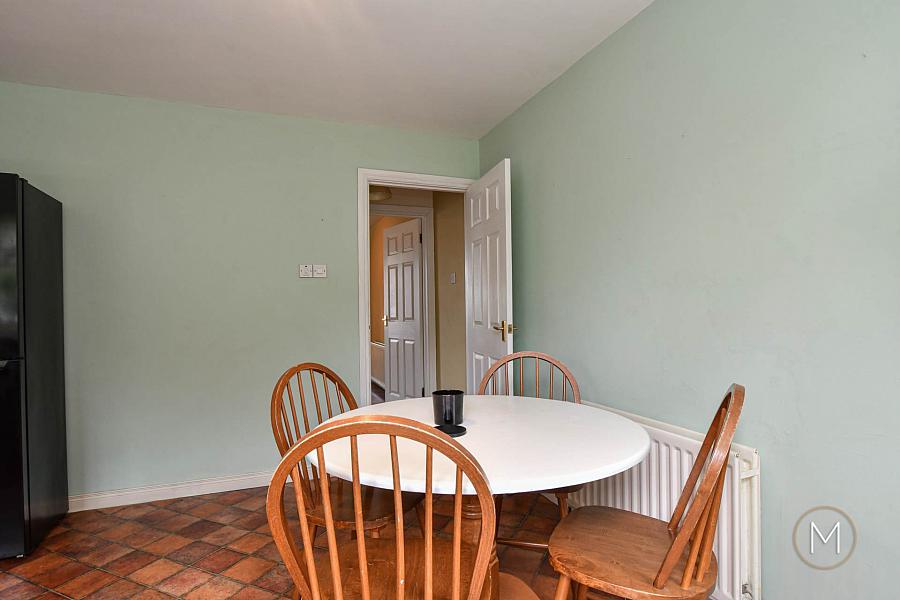 11 Riverside Mews