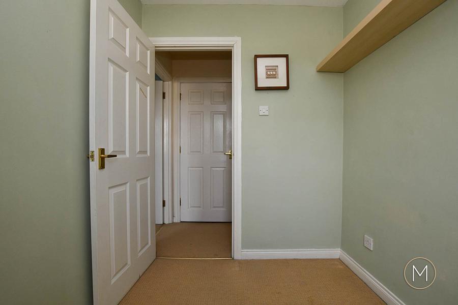 11 Riverside Mews