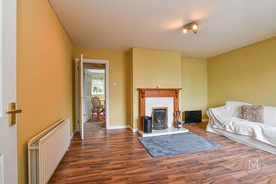 11 Riverside Mews
