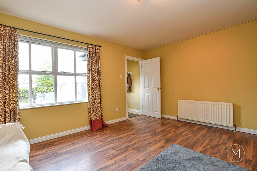11 Riverside Mews