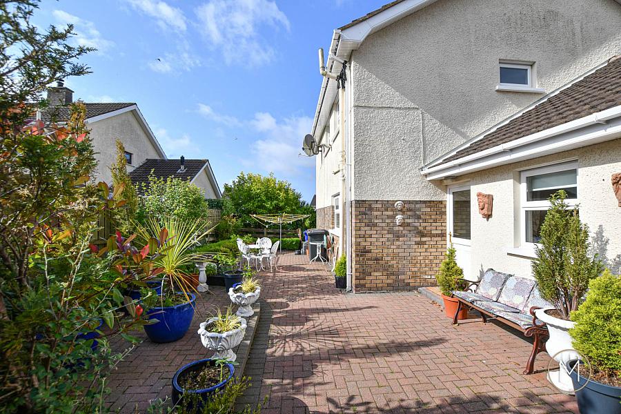 213 Brantwood Gardens