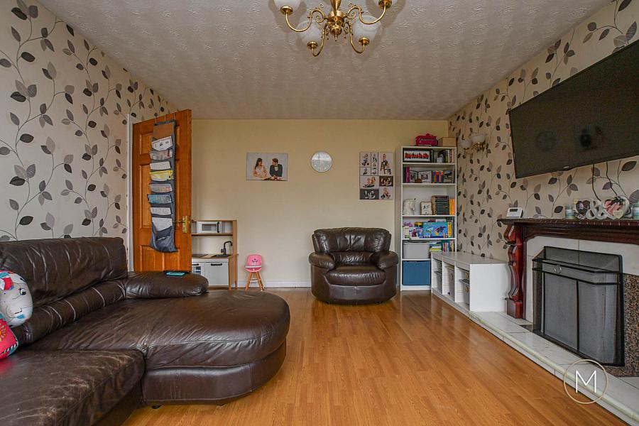4 Parkhall Court