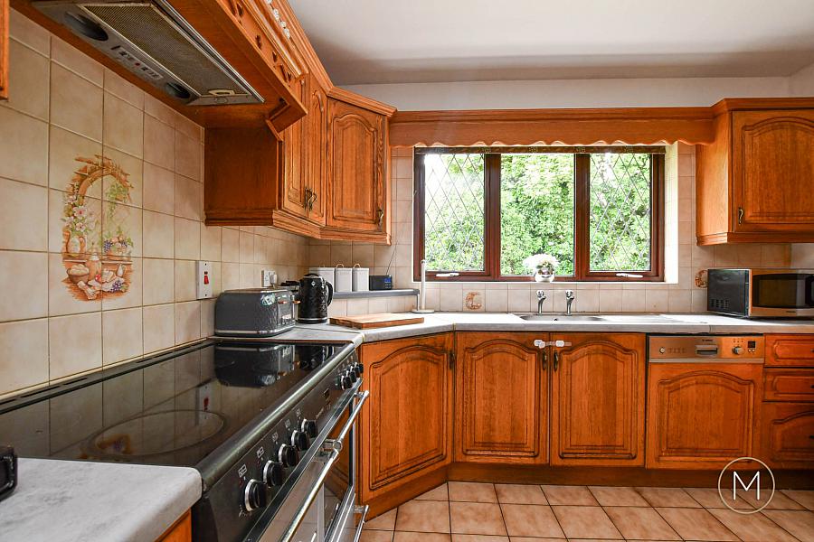 4 Parkhall Court