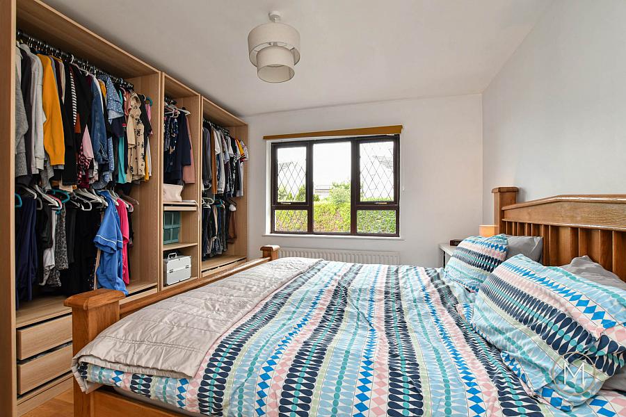 4 Parkhall Court