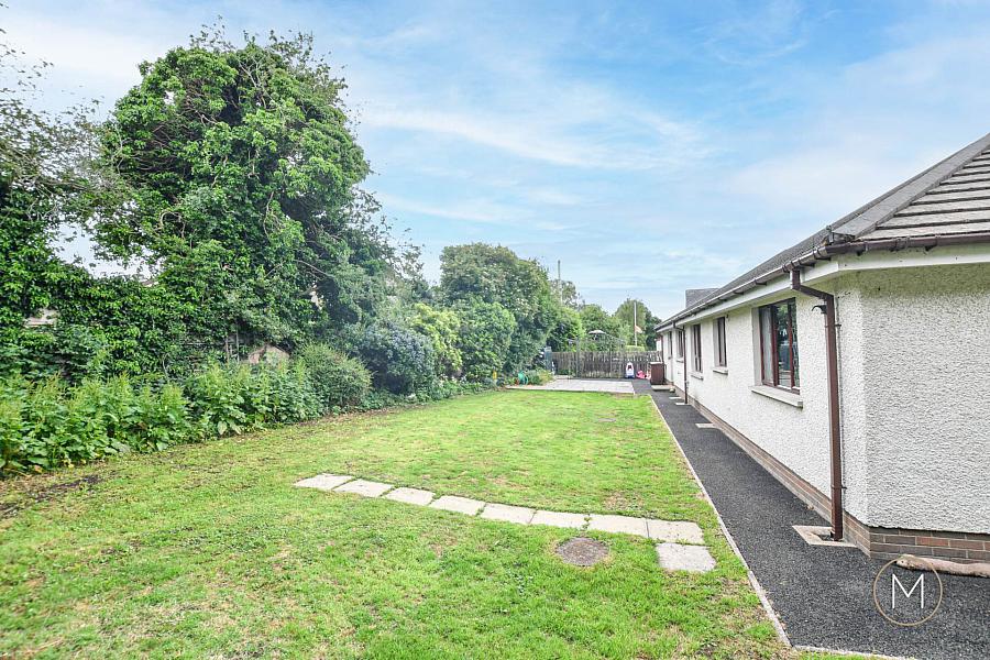 4 Parkhall Court
