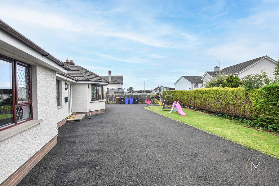 4 Parkhall Court