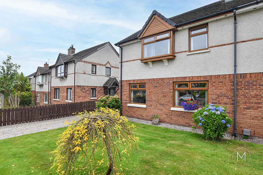 42 Oakdale Manor