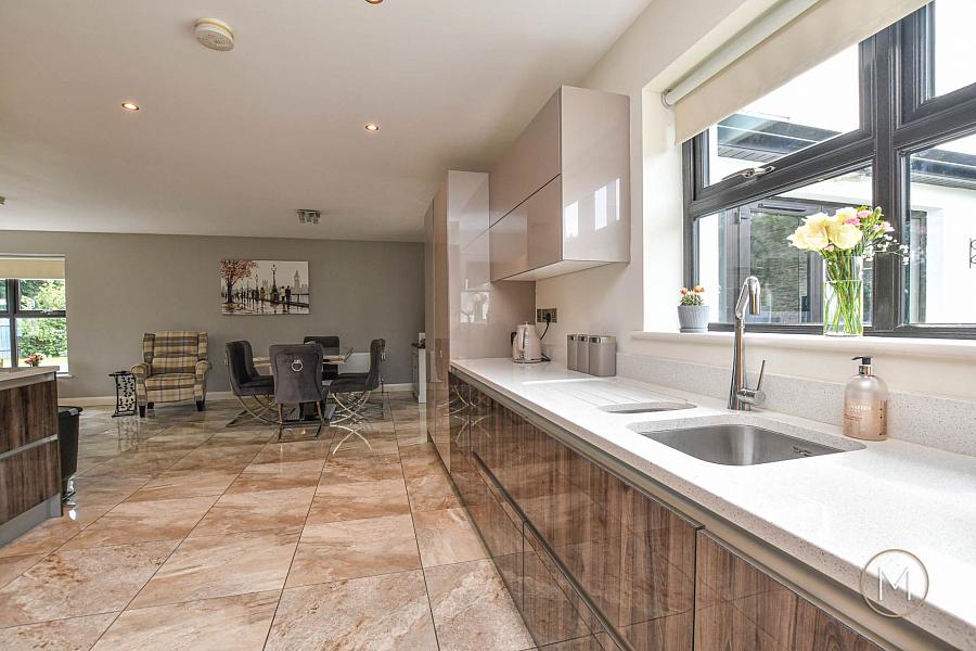 85 Niblock Road