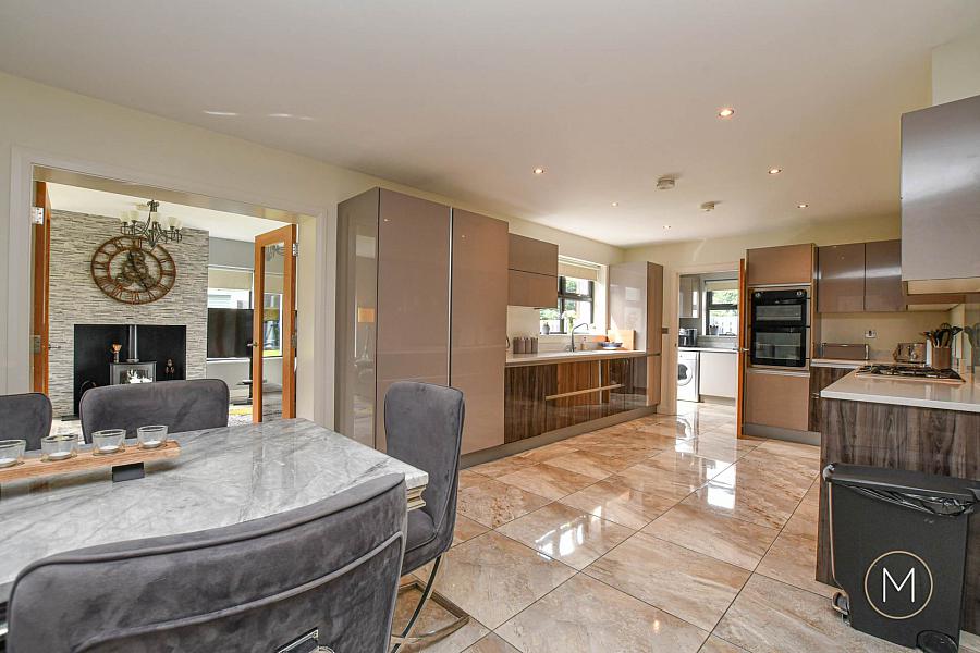 85 Niblock Road
