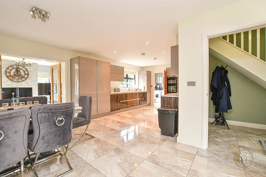 85 Niblock Road