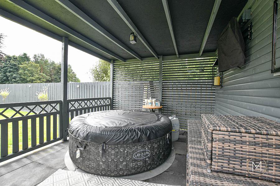 85 Niblock Road