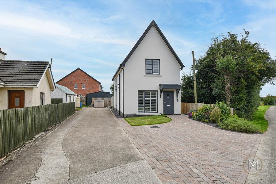 52a Red Row